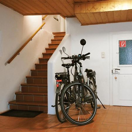 Helles Apartment Fuer 1-2 Pers. Mit Parkplatz Und Wifi Kraiburg am Inn Exterior photo
