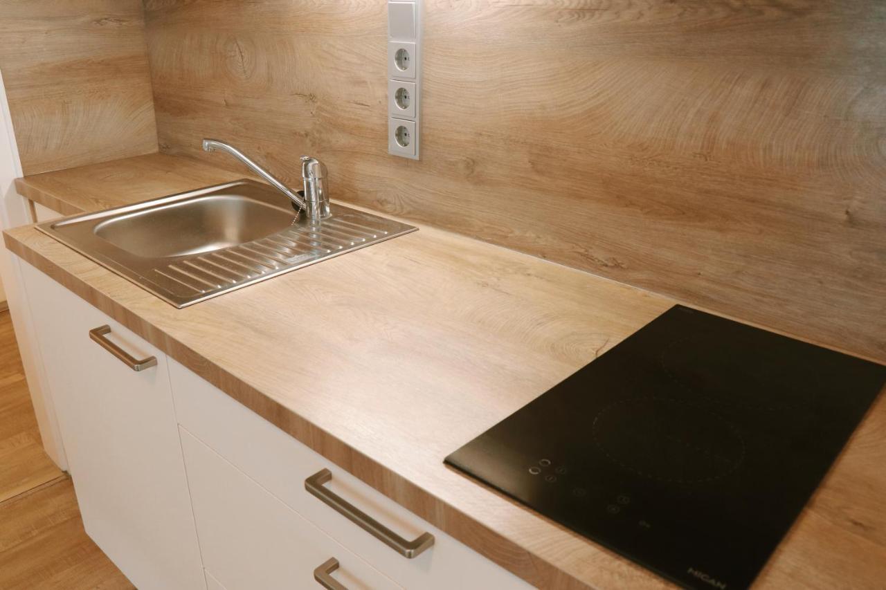 Helles Apartment Fuer 1-2 Pers. Mit Parkplatz Und Wifi Kraiburg am Inn Exterior photo
