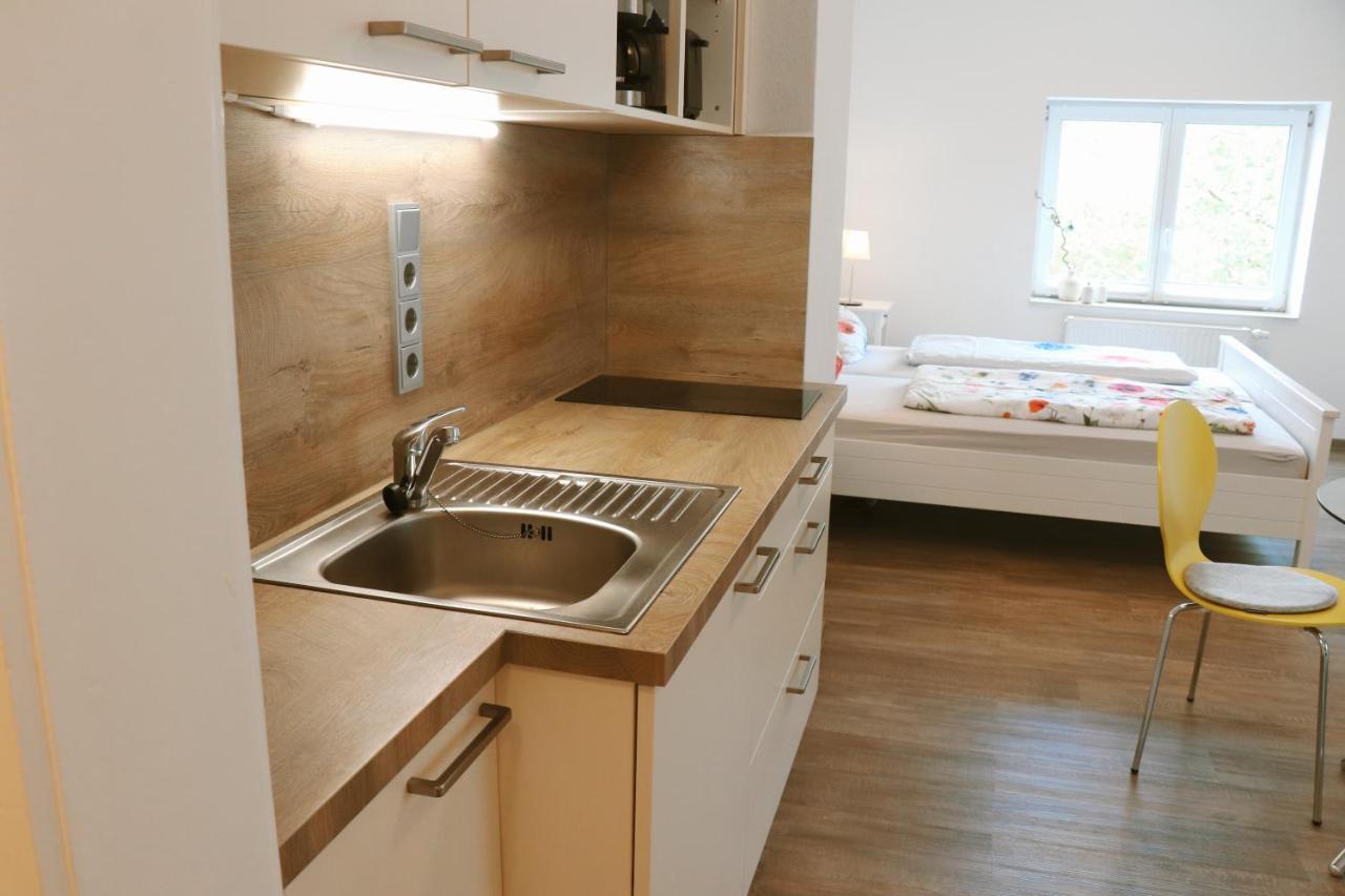 Helles Apartment Fuer 1-2 Pers. Mit Parkplatz Und Wifi Kraiburg am Inn Exterior photo